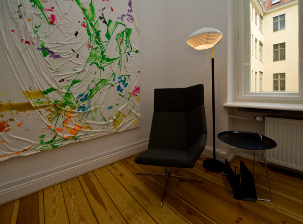 Foto 26 zu: MAR. Umstrukturierung eines Gründerzeithauses - Um- und Ausbau zweier Hofetagen zu einer Salonetage mit Gästeappartement, Büroräumen und Wohnungen, Gestaltung des Eingangsbereichs, Hofgestaltung, Berlin-Charlottenburg, 2011-2012, Architekt: Jo Sollich