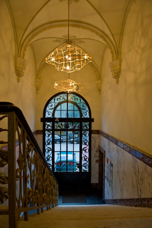 Foto 40 zu: MAR. Umstrukturierung eines Gründerzeithauses - Um- und Ausbau zweier Hofetagen zu einer Salonetage mit Gästeappartement, Büroräumen und Wohnungen, Gestaltung des Eingangsbereichs, Hofgestaltung, Berlin-Charlottenburg, 2011-2012, Architekt: Jo Sollich