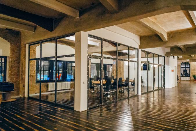 Bild 17 zu: Postbahnhof am Ostbahnhof Berlin, 2013-2014, Architekt: Jo Sollich 
 Foto: Post blogspot