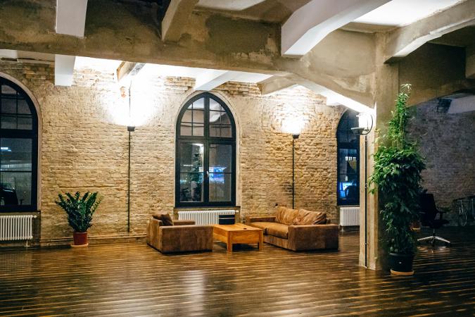 Bild 18 zu: Postbahnhof am Ostbahnhof Berlin, 2013-2014, Architekt: Jo Sollich 
 Foto: Post blogspot