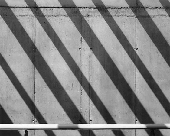 Foto 19 zu: TES-2. Erweiterung für TES Frontdesign - Errichtung eines fünfgeschossigen Produktions- und Verwaltungsgebäudes, Neuruppin, 2000-2002, Architekt: Jo Sollich 
 Foto: Peter Thieme